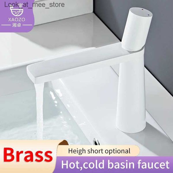 Rubinetti per lavandino del bagno Rubinetto per lavabo bianco per WC domestico tutto lavabo in rame freddo e caldo rubinetto per lavabo da bagno nero Q240301