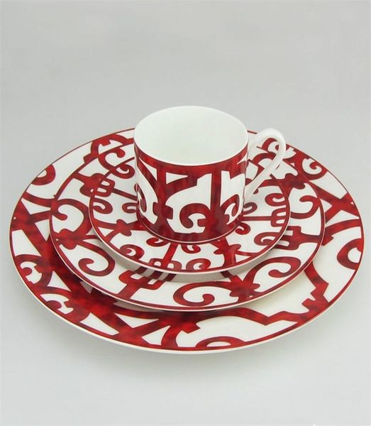 Prato de jantar de porcelana óssea espanhol grade vermelha prato arte design conjuntos de louça 2012179174394