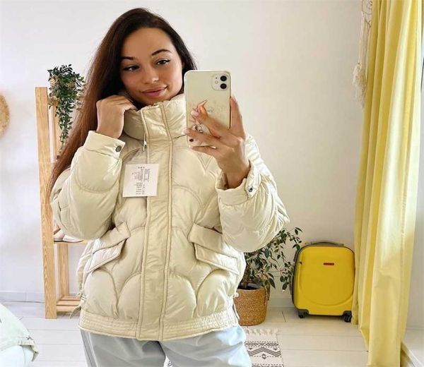 Jaqueta feminina acolchoada de algodão brilhante soprador inverno curto bolha parkas 2110206826749