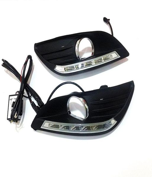 July King LED-Tagfahrlichtgehäuse für Ford Focus 2007–2014, LED-Frontstoßstange, DRL mit Nebelscheinwerferabdeckung, 11 Ersatz 7341326