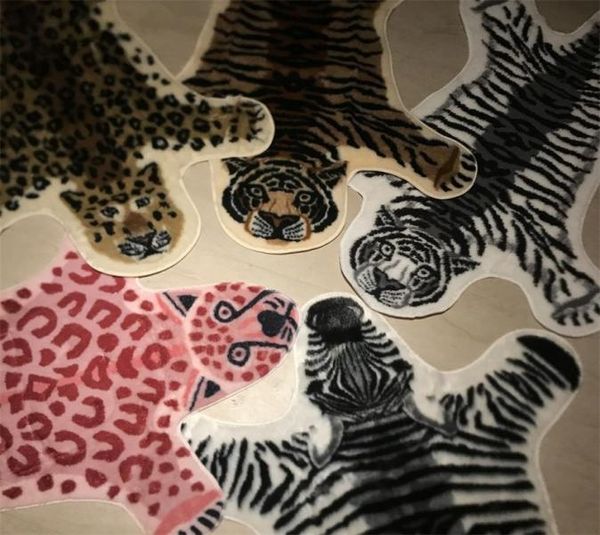 moda cowhide halı zebra şerit halı aslan kaplan leopar sahte cilt kürk villi siyah ayı mat koyun yastık 2012286702454