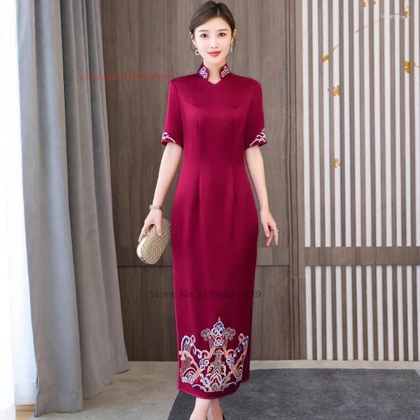 Roupas étnicas 2024 Tradicional Chinês Vestido Vintage Melhorado Qipao Nacional Flor Bordado Folk Casamento Noite Vestido