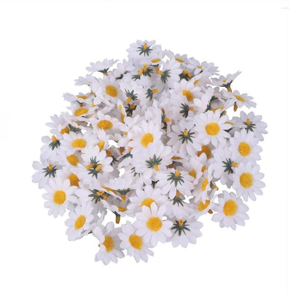 Fiori decorativi 100pcs/set teste di margherite Gerbera artificiale per feste fai -da -te Mini Bouquetation Flower Home Accessori (Bianco)