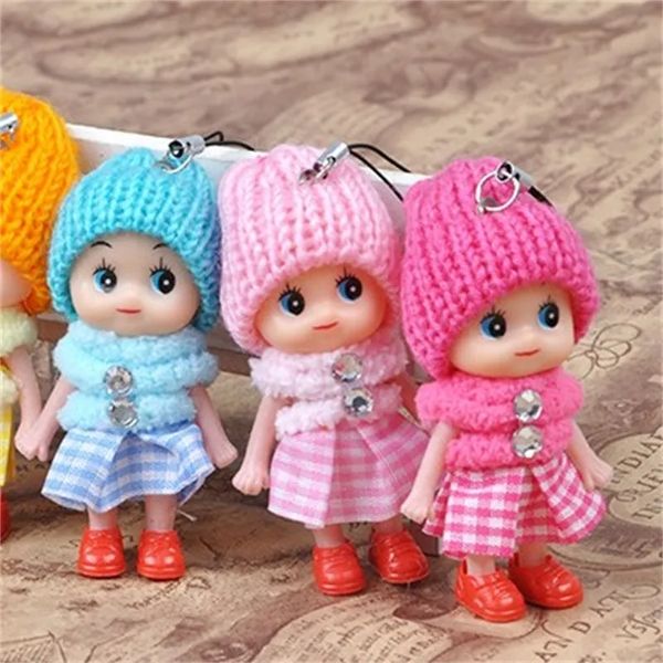 2024 8CM Clown Ciondolo per cellulare Gonna scozzese Cappello lavorato a maglia Bella bambola Mini ragazze Ornamenti Giocattoli Bambole regalo Originalità 0 6yg F2