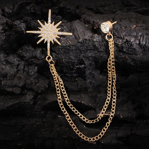 Abbigliamento formale da uomo con doppia catena in oro e spilla a forma di stella personalizzata con gioielli