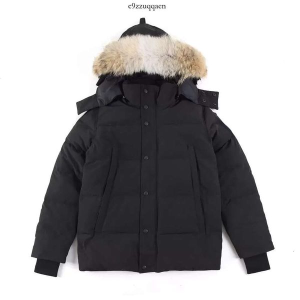 Piumino da uomo di alta qualità Cappotto d'oca Cappotto di vera pelliccia di lupo canadese Wyndham Cappotto Abbigliamento Stile di moda Capispalla invernale Parka 534