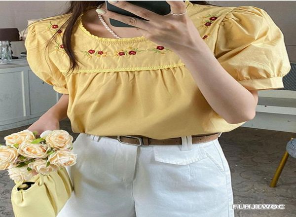 Women039s Camicette Camicie Cute Sweet Girls Stile giapponese Donna Top Blusas Casual Solid Fiore rosso Ricamo Retro Vintage Y6889450