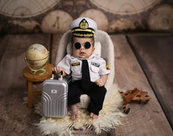 Устанавливает новорожденные фотосессии джентльмены плоская шляпа для бабочки набор костюмов мини -компьютерные очки чемоданы для детского декора товары аксессуары