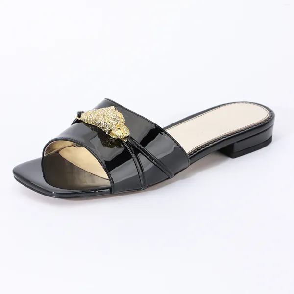 Hausschuhe Designer Schuhe für Frauen Strass Sommer Flache Sandalen 2024 Gold Klassische Lustige Rutschen Hohe Qualität Luxus