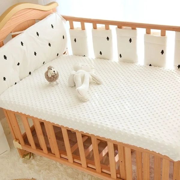 Осенне-зимняя кровать для новорожденных, флисовая простыня, домашняя детская кровать, наматрасник, теплая, приятная для кожи простыня на подкладке для ребенка 240229