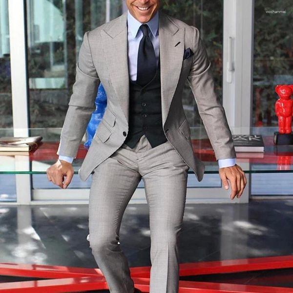 Ternos masculinos cinza formal para homens fino ajuste 3 peça personalizado casamento noivo smoking masculino moda blazer calças com colete preto 2024
