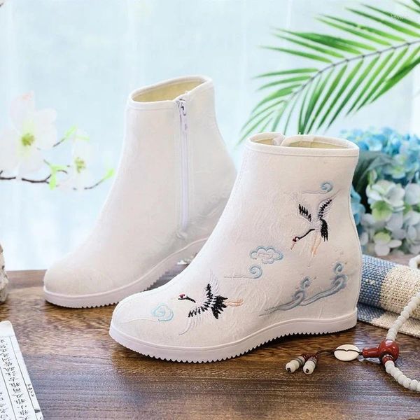 Botas Mulher Sapatos Casuais Vintage Lona Senhora Bordada Zíper Estilo Chinês Plataforma de Cunha Hanfu Mulheres Antigas