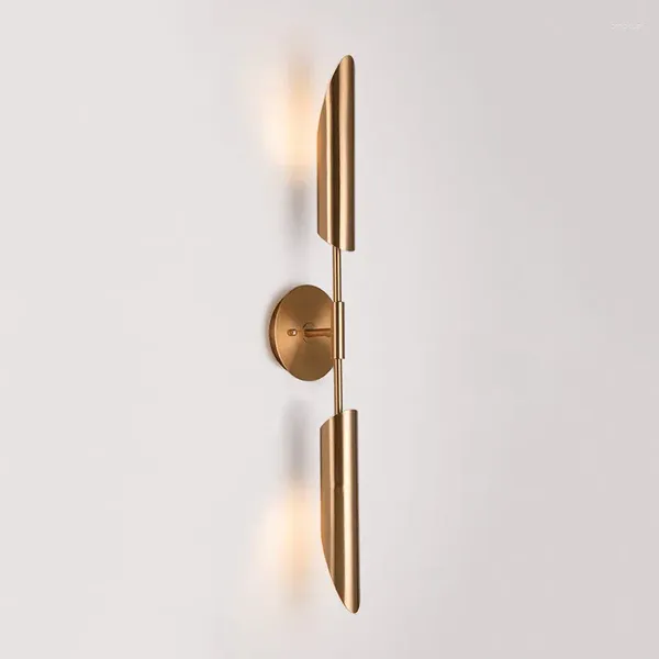 Lampada da parete in bronzo minimalista Foyer luci a LED Apparecchi di illuminazione moderna per camera da letto Comodino corridoio Sconce Nordic Loft Corridoio illuminante