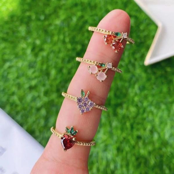 Küme Yüzükler 10 PCS Modaya uygun yaz sevimli Dainty Dainty Mücevher Renkli Kübik Zirkon CZ Çilek Kiraz Parmak Yüzük Altın Meyve