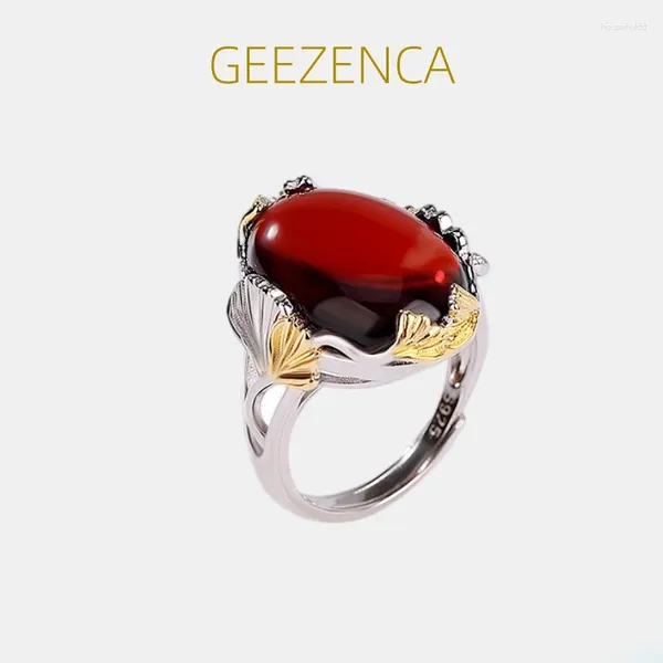 Кольца-кластеры GEEZENCA, натуральный красный янтарь S925, серебро, двухцветное плетение листьев гинкго для женщин, большое овальное кольцо с камнем, коктейльное роскошное кольцо 2024