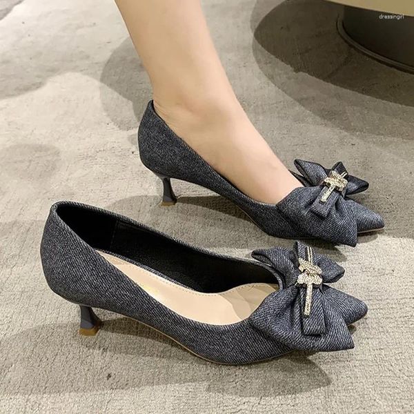 Scarpe eleganti Fiocco di cristallo Tacchi alti Donna Punta a punta di lusso Estate 2024 Sandali del partito di moda Eleganti pompe femminili Zapatos