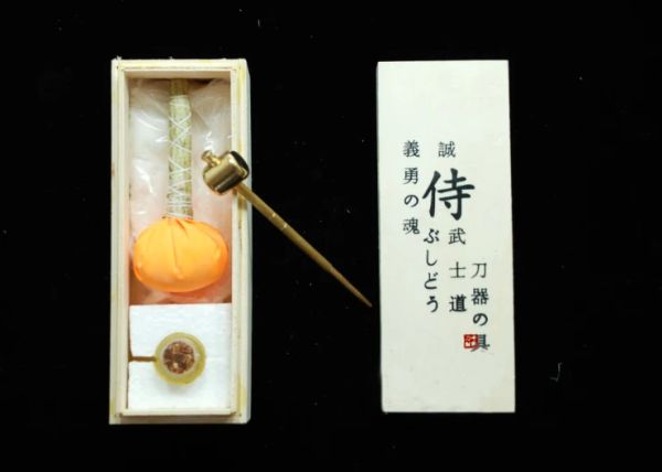 Kit di set per la manutenzione dell'olio della spada professionale Arts per la spada del samurai Katana Coltello corde in acciaio per chitarra olio antiruggine