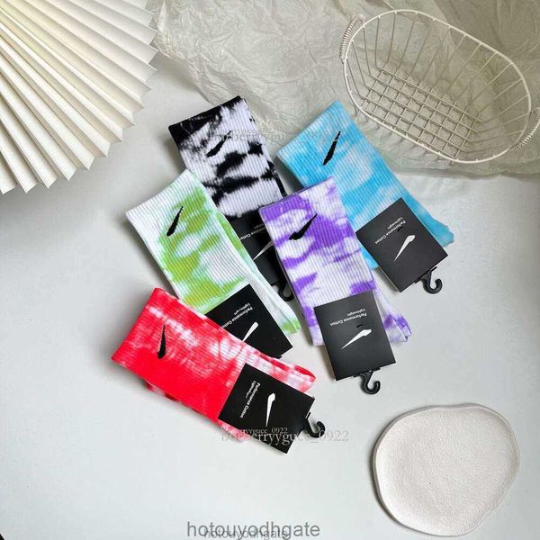 Socken Designersocken für Männer Farbverlauf Herbst Winter reine Baumwolle Herren und Damen Batik lange Socken Sport High Tube Tide Candy Color Socke