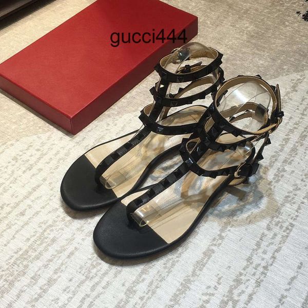 2J03 Hot Sale-Marken Valentino Designer-Sandalen Riemennieten Sandalen Sommer Damenschuhe 36-40 B52