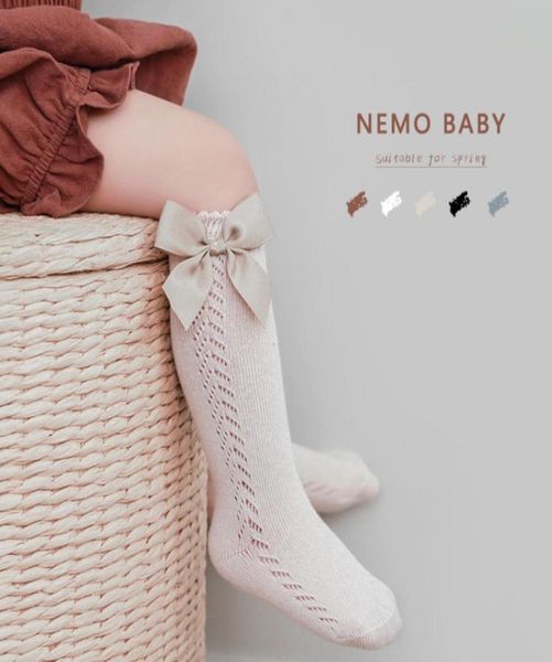 INS Baby Kids полые вязаные носки до колена 2021 весенние носки ручной работы для девочек без костей с отверстиями в испанском стиле детские ленты с бантом на ножках 3930516