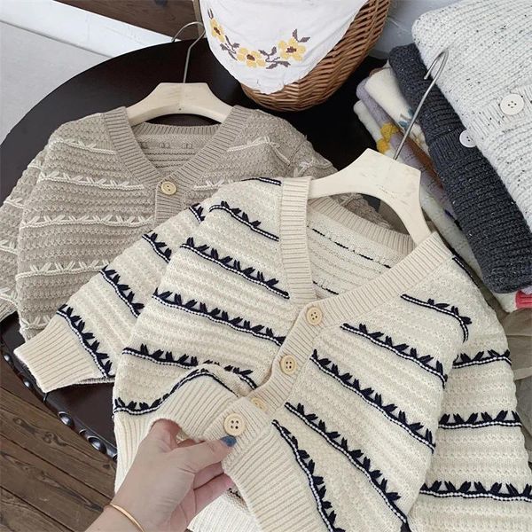 Jacken Koreanische 2024 Frühling Herbst Kinder Mädchen Strickjacke Mantel Gestreifte Gestrickte Kind Pullover V-kragen Langarm Baby Oberbekleidung