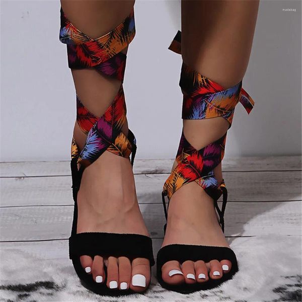 Sandálias femininas verão apartamentos rendas até sexy senhoras meados de bezerro cinta sapatos cross-amarrado feminino sandalias mujer 36-43 preto bege amarelo