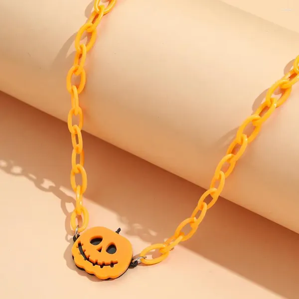 Collane con ciondolo Collana di zucca di Halloween per donne Piccoli ornamenti Gioielli regalo con catena in resina fantasma acrilica