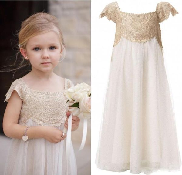 Vintage-Blumenmädchenkleider für böhmische Hochzeit, günstig, bodenlang, Flügelärmel, Empire-Stil, Champagner, Spitze, elfenbeinfarbener Chiffon, Erstkommunion7835667