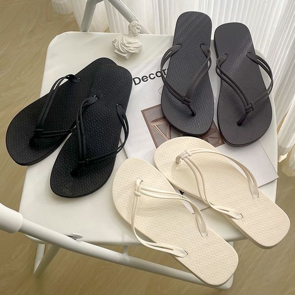 Femmina Yyds Flipflops Summer 2024 Wear Casual Wear Sandals Sandals Scarpe da spiaggia Coppie di Coppie Clip-on 259