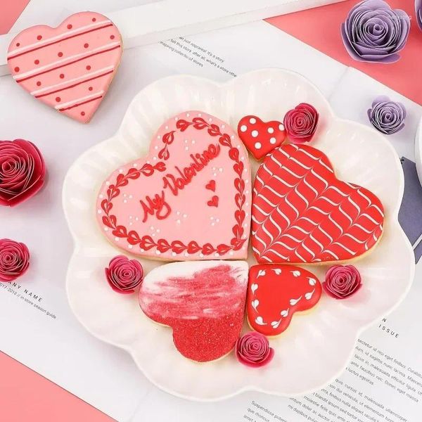 Moldes de cozimento 5 pcs coração cortadores de biscoito conjunto de aço inoxidável moldes de biscoito em forma de amor para presentes de dia dos namorados ferramentas de decoração de bolo fondant