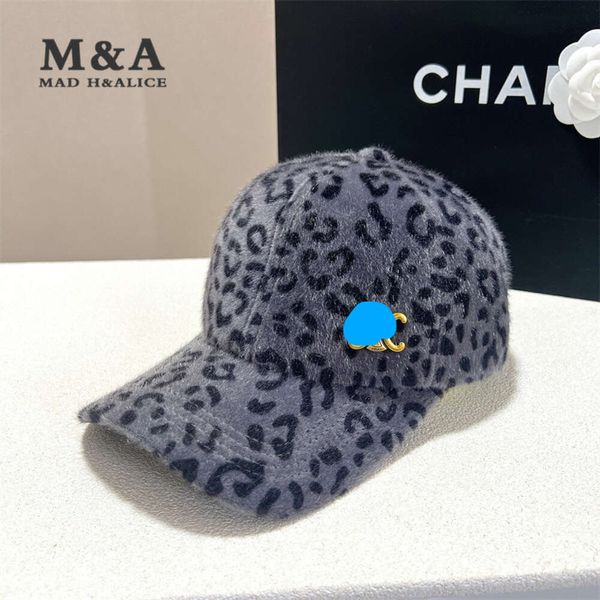 Cappello da baseball caldo invernale per bambini con stampa leopardata personalizzata Peluche Versatile edizione coreana Coppia semplice e alla moda