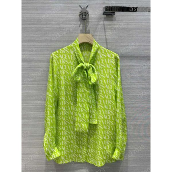 Camicette di lusso Camicie Lettera di marca Stampa Risvolto Fiocco Camicia di design Gemelli in metallo Abbelliscono maniche lunghe Camicette casual per donna Verde 6073