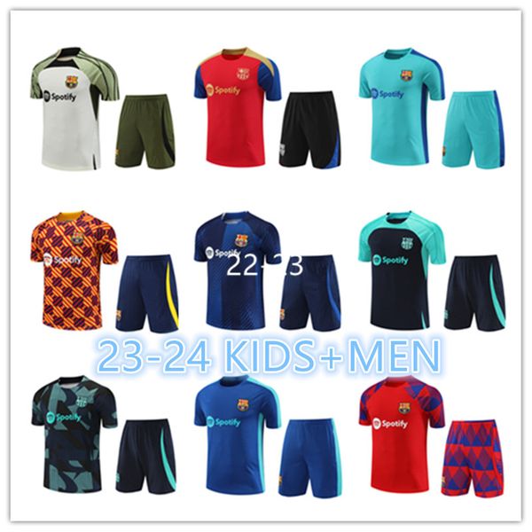 Tute da calcio Set Barce lona TRACKSUIT set 23/24 Pantaloncini a manica corta da uomo kit da calcio chandal futbol survêtement madrides LEWANDOWSKI TRAINING suit