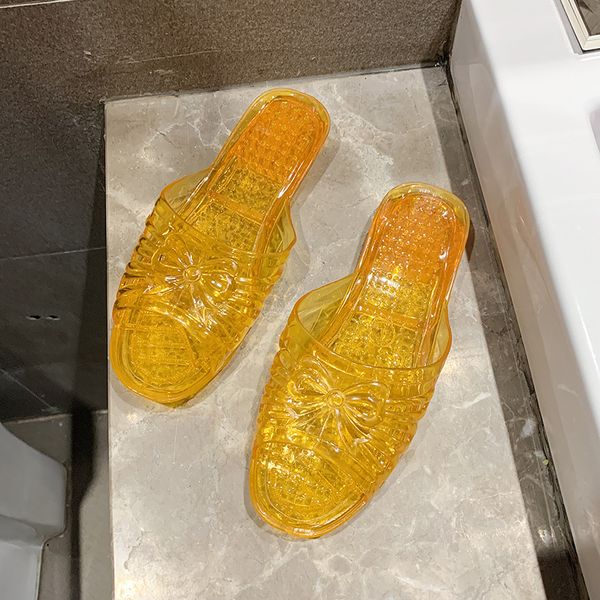 2024 casa chinelos femininos geléia clara chinelos de cristal solas macias antiderrapante chinelos de plástico cor doce casual flip-flops verão