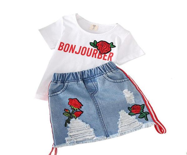 Roupas de meninas camiseta branca saia jeans 2 peças ternos de meninas nova moda verão roupas infantis carta impressa flor roupas infantis se5478183