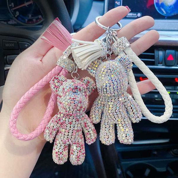 Chaveiros Chaveiros Luxo Animal Chaveiros Anéis Urso Bulldog Dog Tassel Full Crystal Rhinestone Carro Chaveiro Metal Presentes Strap Bag Charms Pingentes 240303