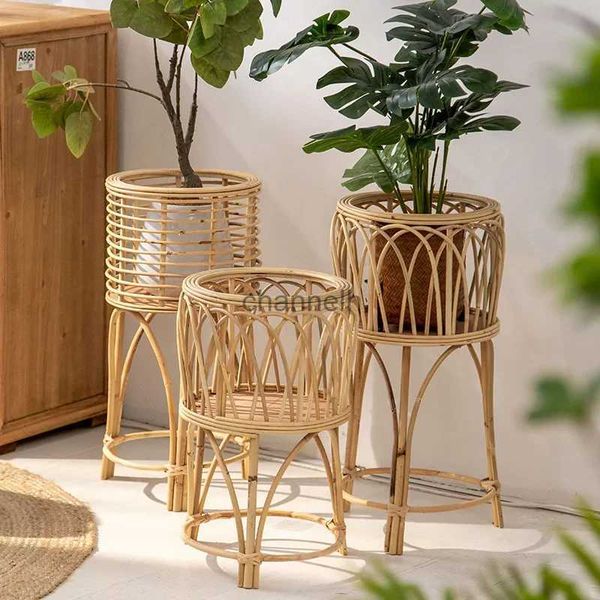 Outros edifícios de jardim Ins Rattan Stand para flores Tipo de piso Prateleiras de plantas internas Decoração de casa de família Suporte de flores Rack estável e durável para plantas YQ240304