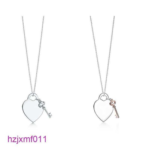 99ww Anhänger Halsketten Designer Single Peach Heart Tag Halskette Frau Edelstahl Luxus Schmuck Valentinstag Weihnachtsgeschenk Großhandel