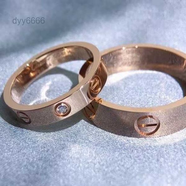 Moda lüks tasarımcı kartanca bant halkaları klasik aşk yüzüğü v altın kaplama 18k altın ışık yüksek baskı dar geniş baskı tek elmas üç elmas erkek fhdz