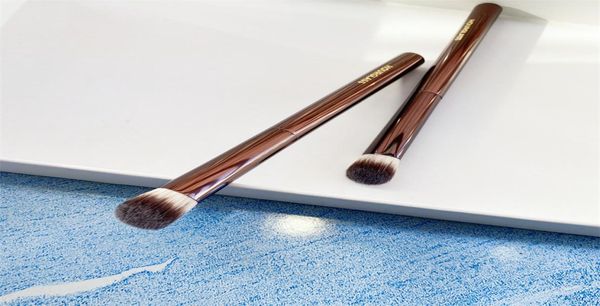 Новая кисть для макияжа для консилера VANISH SEAMLESS FINISH с металлической ручкой, мягкая щетина, угловая большая кисть для маскировки косметики, Beauty Tool1981544