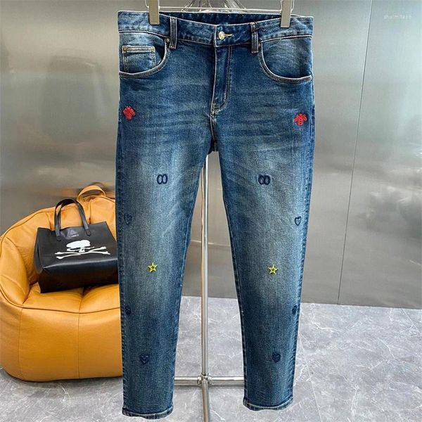 Männer Jeans 2024 Mode Männer Herbst Winter Casual Slim Fit Bee Stickerei Denim Hosen Stretch Bleistift Hosen Männlich