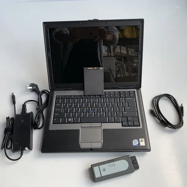 Scanner O-E V17 OBD2 con software ben installato nel set completo di laptop D630