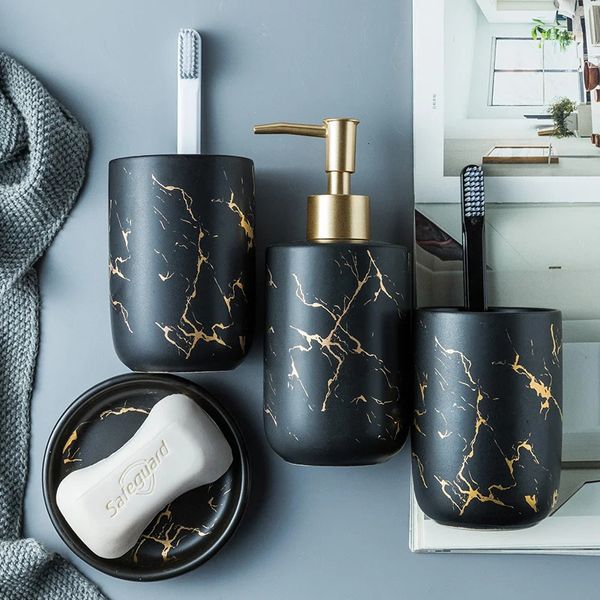 Set di accessori per il bagno Marmo nero oro con portaspazzolino Dispenser per lozione Portasapone Bicchiere Home Organizer 240228
