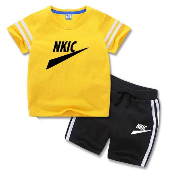 Kinderbekleidungsset Marke bedrucktes lässiges Kinder-T-Shirt Jungen Mädchen Sommer belüftetes Top Shorts Set Sportbekleidung Trendkleidung