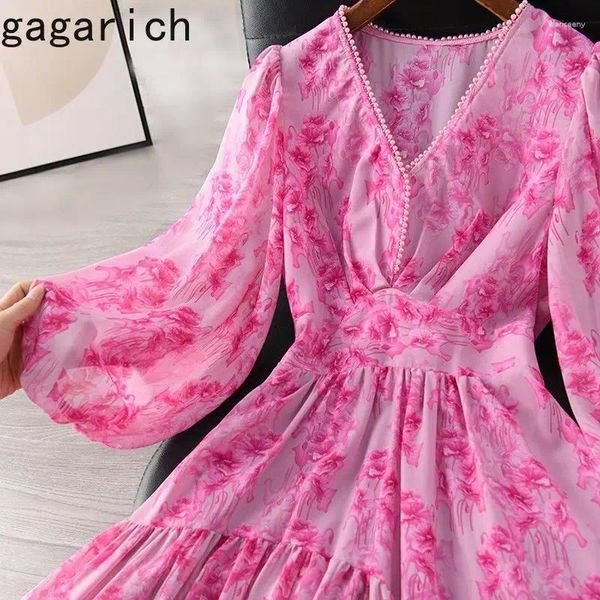 Vestidos casuais gagarich floral impressão lanterna manga vestido 2024 verão mulheres temperamento prego grânulo v-pescoço chiffon cintura alta longa