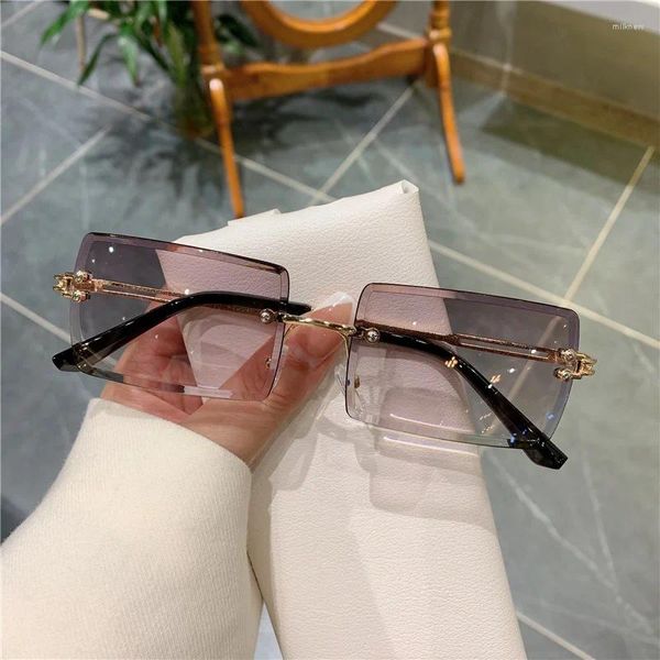 Sonnenbrille Quadratisch Rahmenlos Clip Shades Für Frauen Großhandel Retro Vintage Designer Mode Und Mann Legierung Goldenes Auto