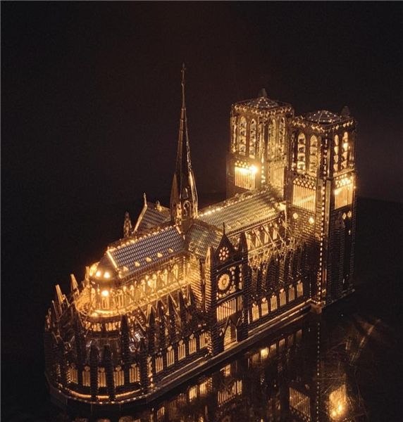 Demir Yıldız 3D Metal Bulmaca Notredame de Paris Model Montaj Modeli DIY 3D Lazer Kesim Model Bulmaca Yetişkin Y2003173535664