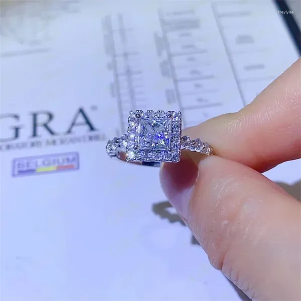 Anéis de cluster 1ct branco princesa quadrado moissanite diamante anel mulher corte brilhante 925 prata esterlina noiva ser noiva festa de luxo jóias