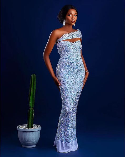 Glitter Sexy Luxury Party Prom Bir Omuz Aplikleri Sapaları Işıltılı Kadınlar Gece Elbise Kokteyl Gowns Artı Boyut Tam Kristal