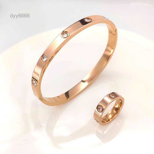 Moda luxo designer cartiyaryly charme pulseiras mesmo estilo dez diamante rosa ouro titânio aço pulseira mulheres incolor premium sensação pulseira pequeno seis cs5l